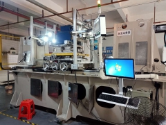 臥式定轉子合裝設備 - 臥式